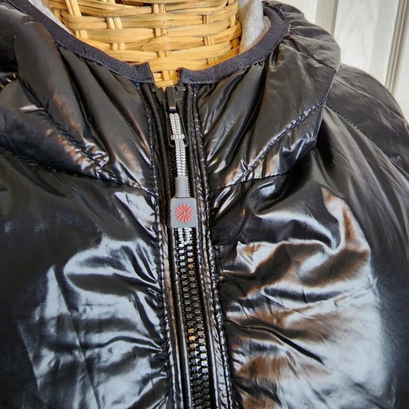 Tangerine Hooded Puffer Vest - Picture 4 of 6